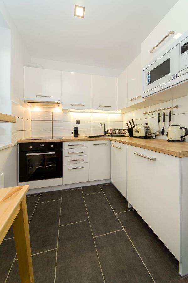 Res Apartman Eger Luaran gambar