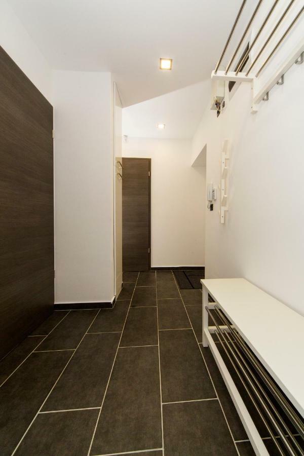 Res Apartman Eger Luaran gambar